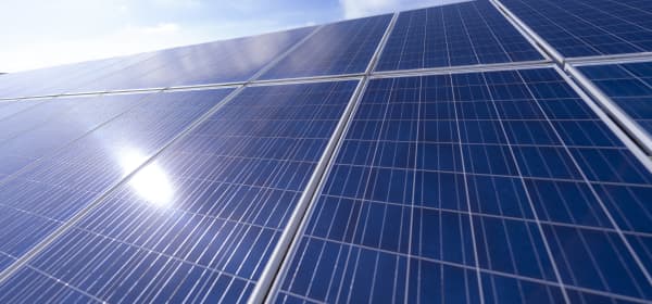 Solarmodule für die PV-Anlage auf einem Schrägdach