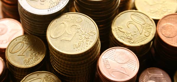 Stapel mit verschiedenen Euromünzen