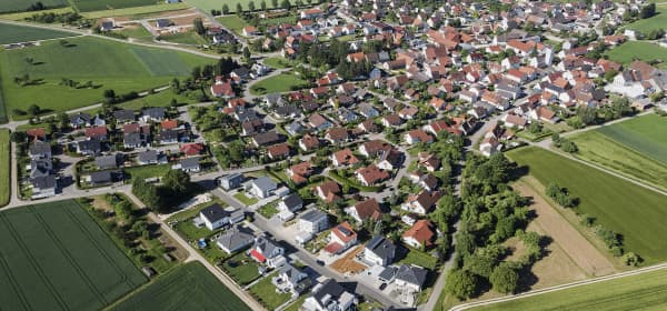 Luftansicht einer Ortschaft in Deutschland