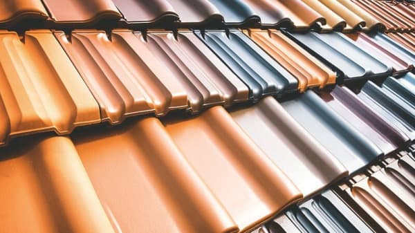 Dacheindeckung Ziegel bunt