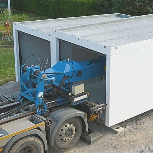 Lieferung einer Beton Fertiggarage per Lkw