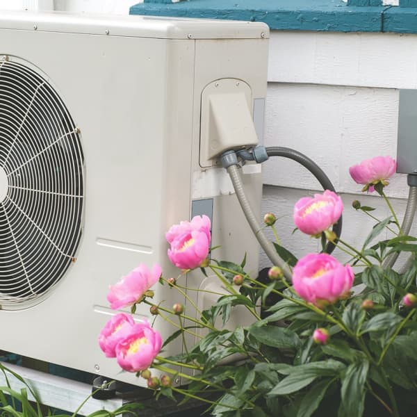 Wärmepumpe an Haus
