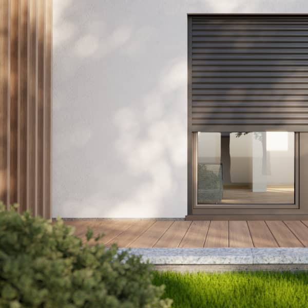 Rollladen an einer modernen Hausfassade