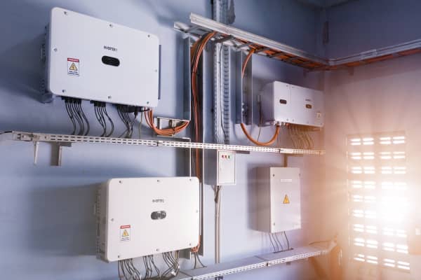 Anlage für PV mit Wechselrichtern