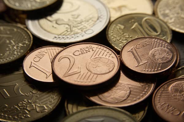 Nahaufnahme von Euromünzen