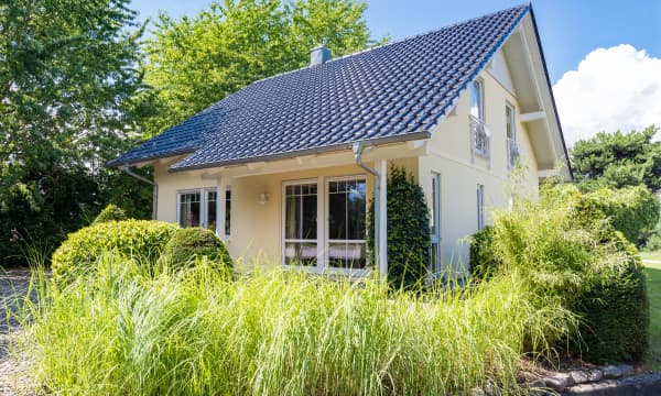 Kleines gepflegtes Einfamilienhaus auf Grundstück mit Garten
