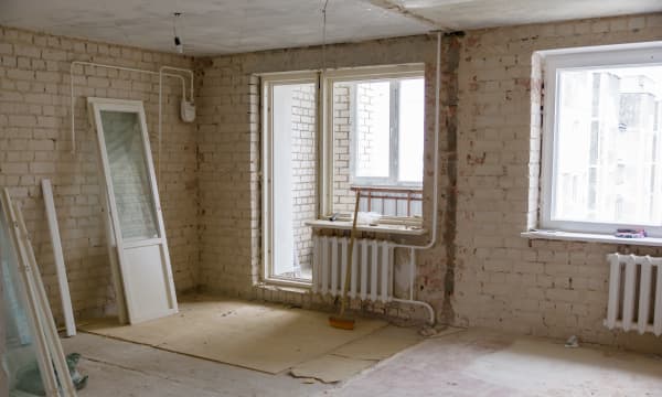 Wohnraum, der saniert wird