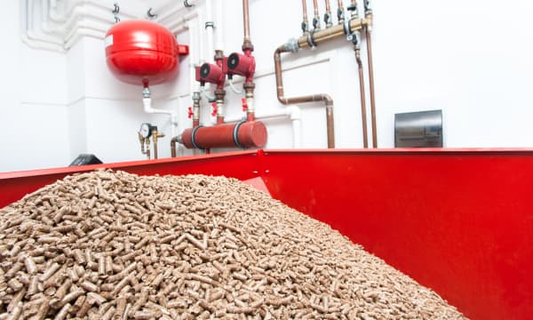 Heizungskeller mit Pelletheizung