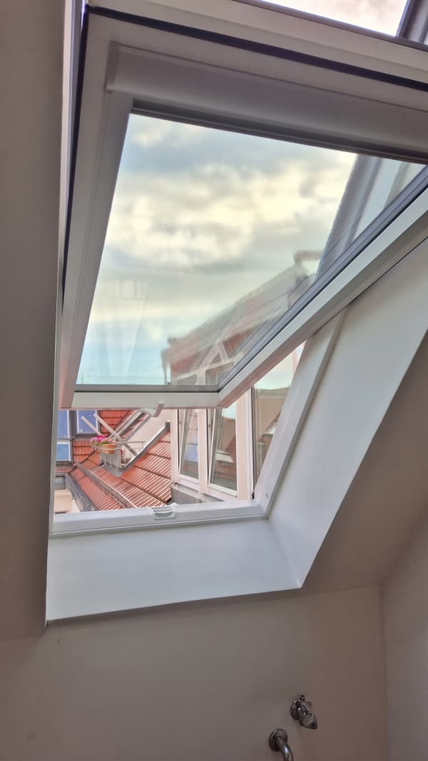 Nicos Dachfenster