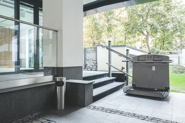 Plattformlift im Außenbereich