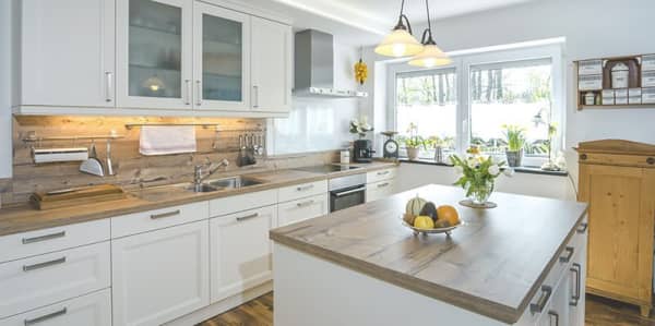 Küchenausstattung Schränke