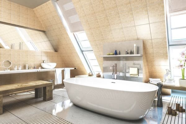 Bad nach einem Dachausbau mit Dachflächenfenstern