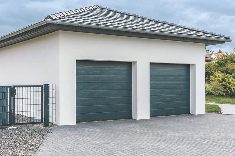 Garage mit Spitzdach