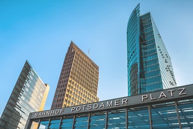 Perspektive vom Bahnhof am Potsdamer Platz in Berlin