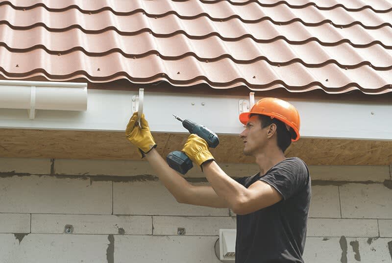 Handwerker Dachentwaesserung