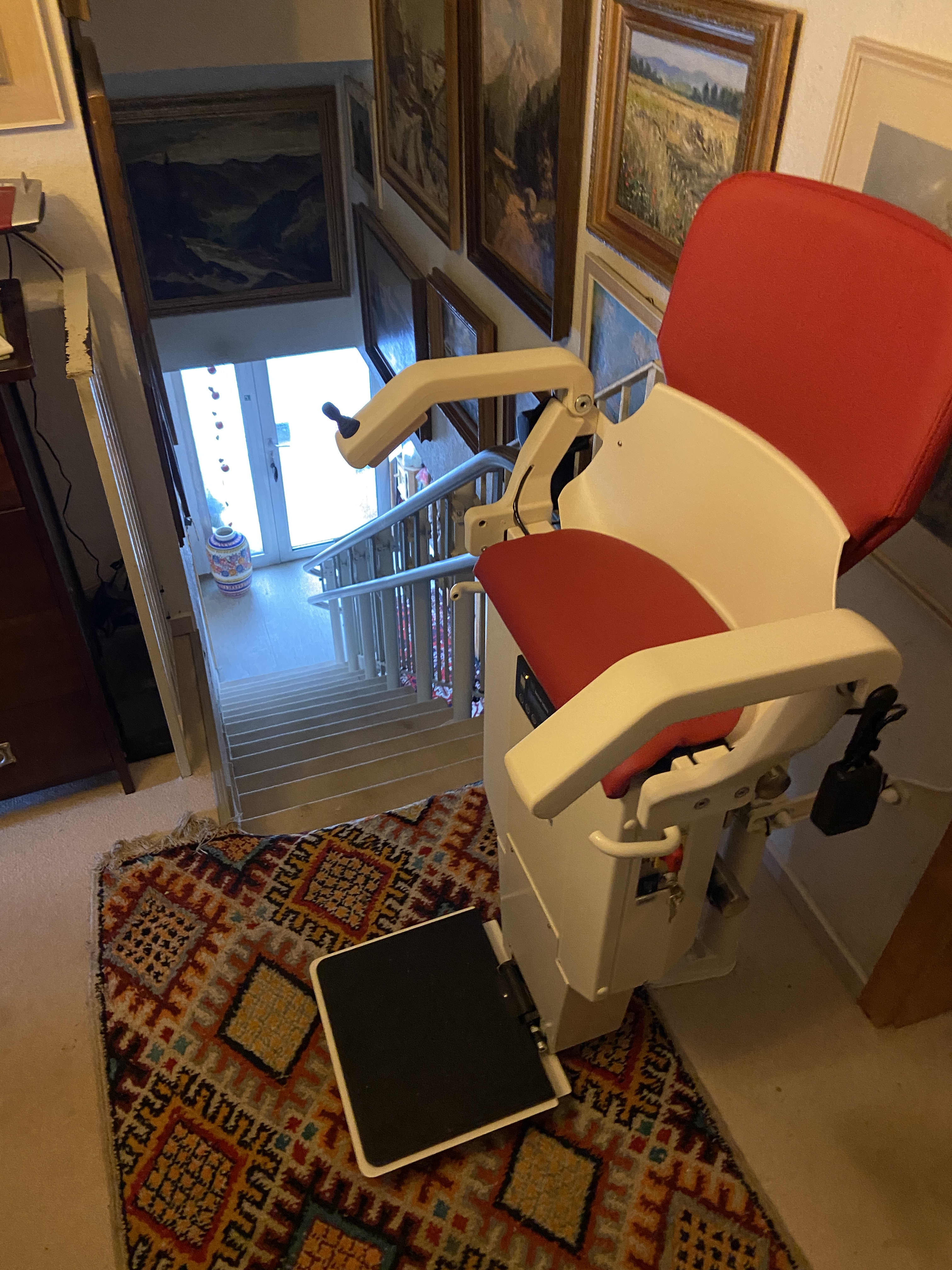 Treppenlift zum Stehen von HIRO