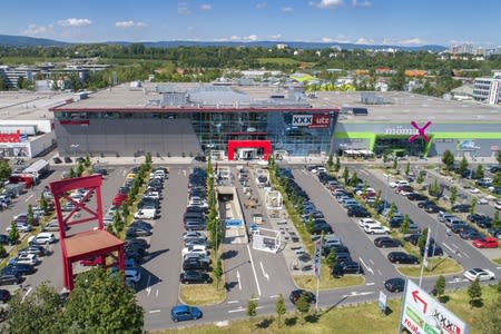 Logo von XXXLutz Mann Mobilia Wiesbaden