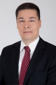 Dr. Robeer Steinerbrunner